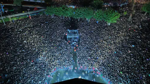 Aydın’da festival ateşi yakıldı: Tekstil Park’ta müzik ve Cumhuriyet coşkusu bir arada