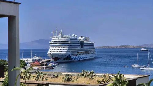 Bodrum limanlarında kruvaziyer bereketi: Bir günde 3 gemiyle binlerce ziyaretçi geldi