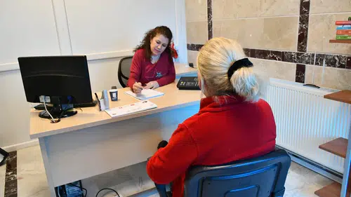 Kuşadası’nda sağlıklı beslenme atağı: Uzman desteğiyle 6 ayda 498 başarı hikayesi