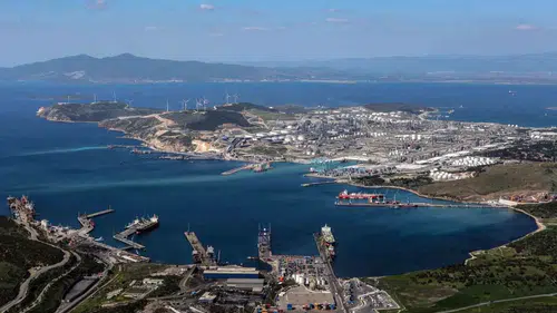 Aliağa limanlarında istikrar tablosu: Küresel dalgalanmalara rağmen zirve el değiştirmedi