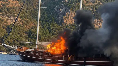 Göcek'te dehşet anları: Patlamalarla sarsılan tekneden geriye enkaz yığını kaldı