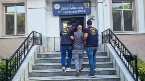 Adaletten kaçış Ödemiş'te bitti: 8 yılı aşkın cezası olan firari yakalandı