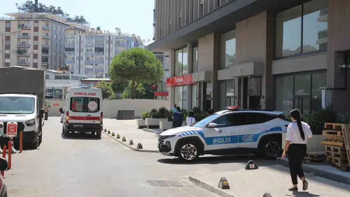 Efeler’de korkutan kaza: Elektrikçi arkadaşını görmeye gitmişti, merdivenlerden düştü