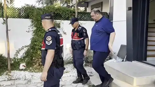 Menderes’teki yolsuzluk dosyasında flaş gelişme: Başkanın gizemli avukatı suç örgütü bağlantılı çıktı
