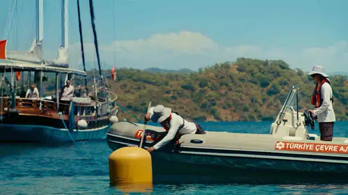 Fethiye'nin derinliklerinde gizli hazine: Ata Demirer ve Erkan Can'dan deniz ekosistemine destek