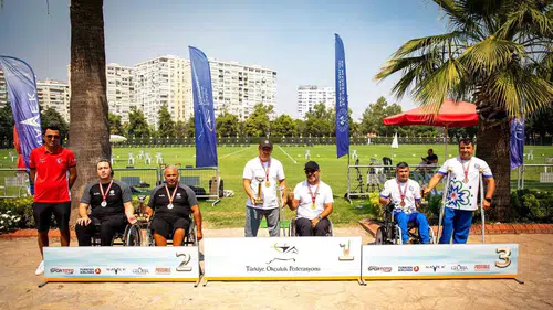 Muğla’nın okçuluktaki gururu Antalya’dan madalyalarla döndü