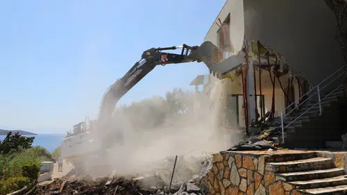 Bodrum’da kaçak yapıya geçit yok: 8 ayda 74 bina yerle bir edildi