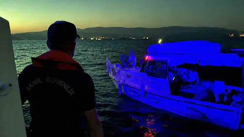 Milas açıklarında korku dolu anlar: Sürüklenen tekne son anda kurtarıldı