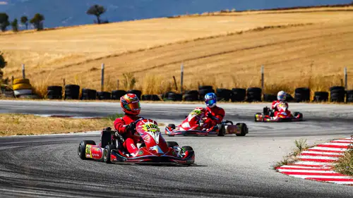 Uşak’ta hız kesmediler: Dynamic Racing Team podyumun tozunu attırdı