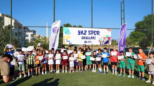 Didim'de yazın enerjisi sporla taçlandı: Minik sporcular sertifikalarına kavuştu