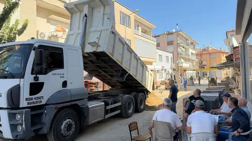 Yenipazar’da hummalı çalışma: Başkan Ercan’dan hem saha denetimi hem samimi sohbet
