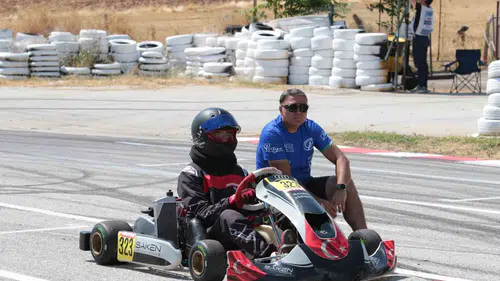 Uşak pistinde motor sesleri yükseldi: Karting heyecanı tüm hızıyla sürüyor