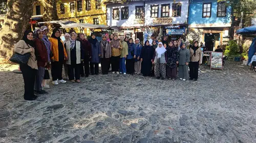 Sarıgöllü kadınların Bursa çıkarması: Tarihi duraklarda unutulmaz bir gün