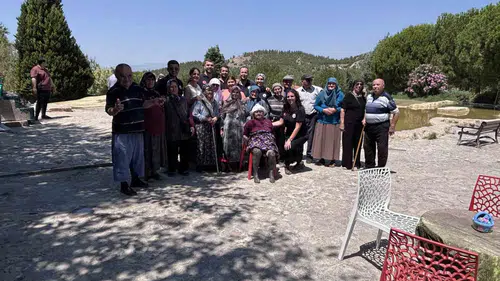 Başkan Kepenek'ten huzurevi sakinlerine moral ziyareti: Büyüklerimizin yüzündeki gülümseme bizim için paha biçilemez