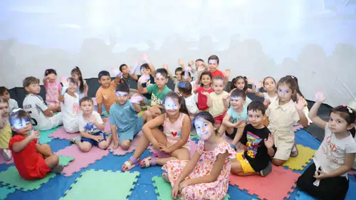 Yunusemre’de dijital bayram: Minik kaşifler sanal evrende yolculuğa çıktı
