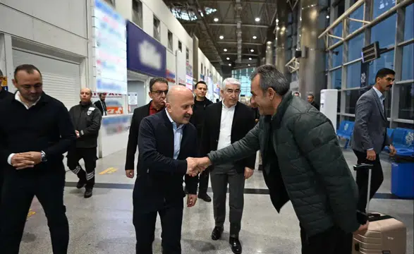 Aydın’ın ulaşım merkezinde sürpriz denetim: Vali Varol’dan yolculara yakın ilgi