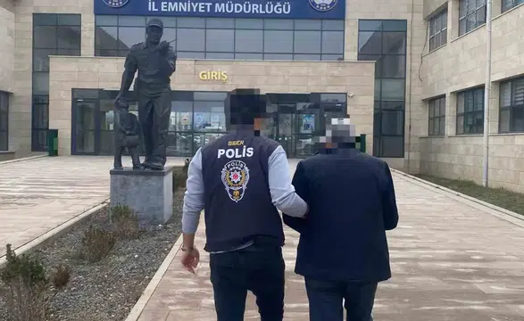 Yatırım hayaliyle yola çıktı, 1,5 milyon lirasından oldu: Dolandırıcıya cezaevi yolu göründü