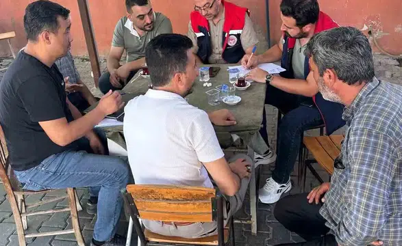 Aydın tarımında çözüm rotası: Uzmanlar sahaya indi, üreticiyle yüz yüze görüştü