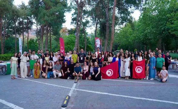 Çamlık Ormanı'nda altı ülkenin ezgileri yankılandı: Denizli'de kültür şöleni