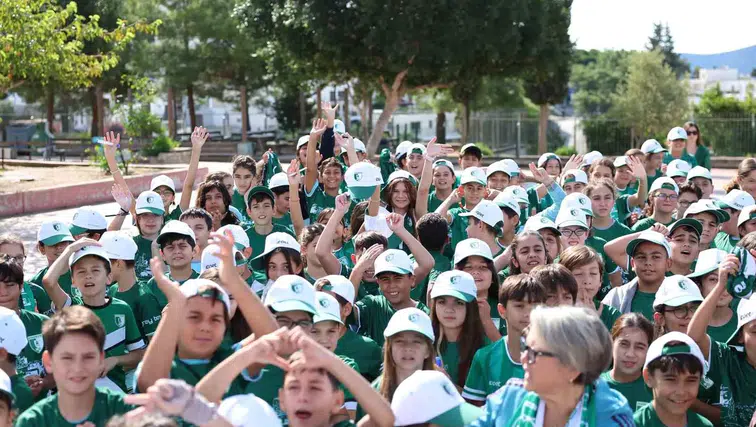 Bodrumspor sevgisi okul sıralarına taşındı: 125 bin kişilik dev aile hedefi