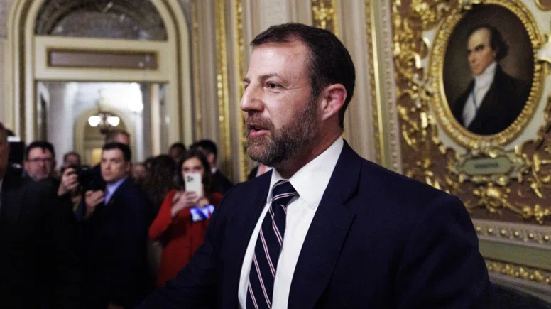 ABD Senatosu’ndan Trump’ın İç Güvenlik Bakanı adayı Mullin’e onay