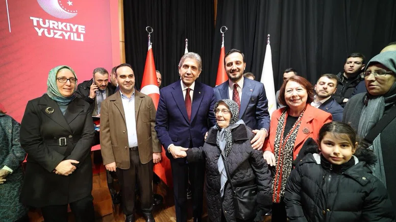 AK Parti İstanbul İl Başkanlığında bayramlaşma programı