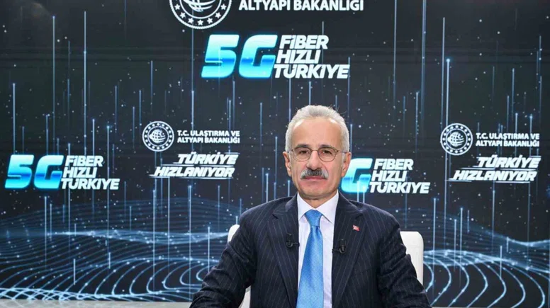 Bakan Uraloğlu: "5G hizmetlerini 2 yıl içerisinde ülkemizin her noktasında hizmete sunmayı hedefliyoruz"