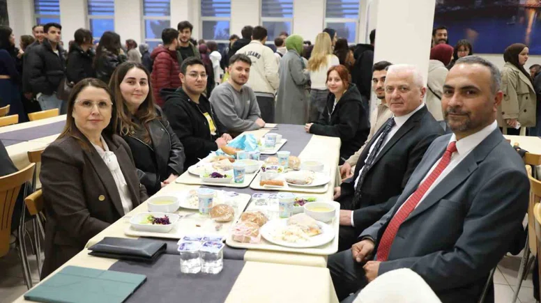 BARÜ’lü öğrenciler Ramazan ayı boyunca iftar sofrasında bir araya geldi