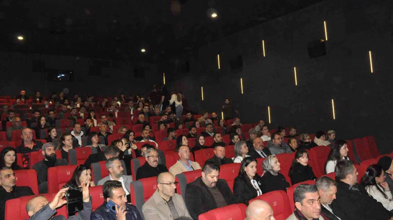 "Çatlı" filminin galası Keşan’da yapıldı