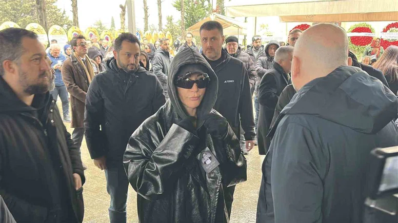 Erol Köse son yolculuğuna uğurlanıyor