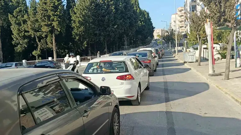 İzmir trafiğinde motosiklet rüzgarı: Araç sayısı 2,2 milyona dayandı
