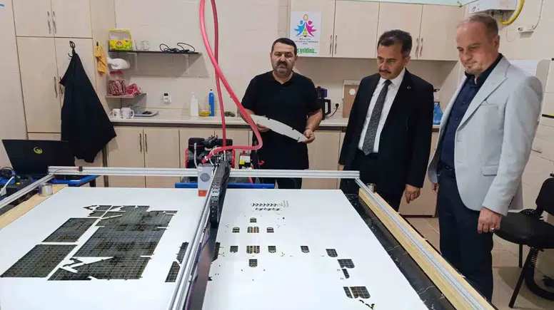 Bolvadinli öğrenciler yerli savunma sanayisini sınıflarında keşfediyor