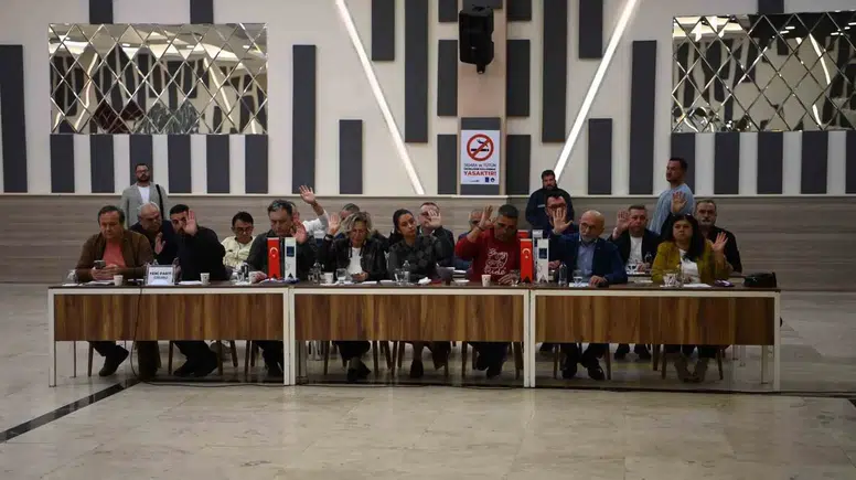 Kuşadası’nda 2027 bütçesi onaylandı: Borçsuz ve dengeli bir mali tablo