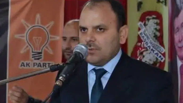 Selendi siyasetinde bayrak değişimi: Şafak Aydoğuş görevini bıraktı