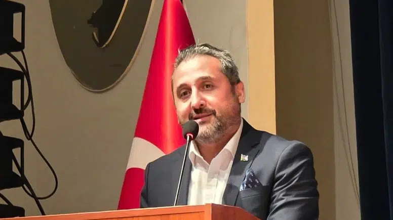 İZAZDER’den birlik mesajı: Kardeşliğimizi dijital mecraların sığ tartışmalarına hapsetmeyelim