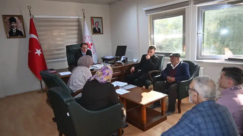Çay ilçesinde çözüm mesaisi: Kaymakam Türker'den doğrudan iletişim adımı