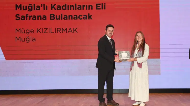 Muğla’nın bereketli topraklarında kadın eli safranla değerlendi: Başkentten ödül geldi