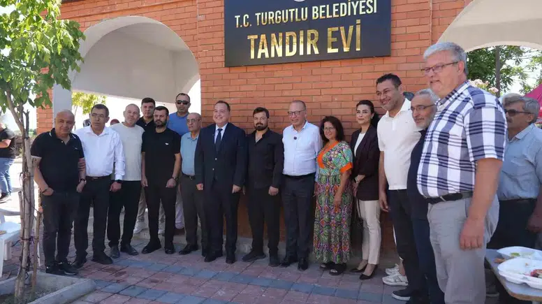 Turgutlu'da ocak başı sohbetleri geri döndü: İstasyonaltı'na yeni sosyal durak