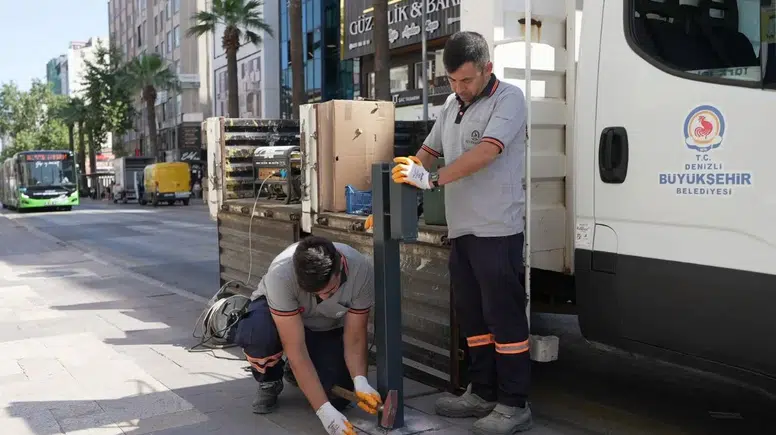 Denizli’de temizlik operasyonu: Hem ceza kesti hem geleceği inşa etti