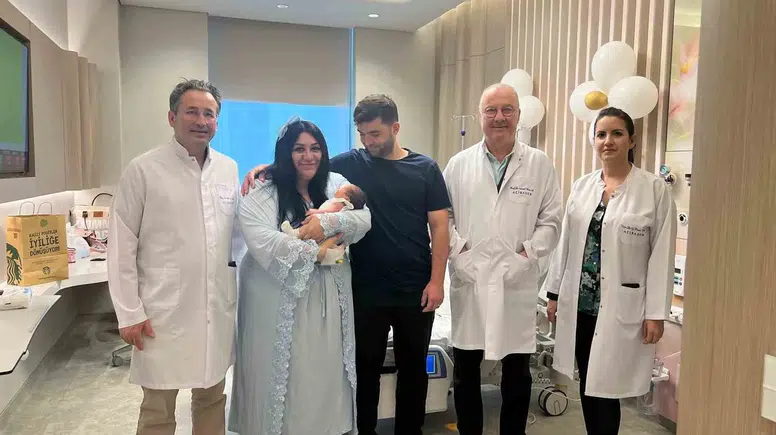 Riskli gebelikte mucizevi kavuşma: Barlas bebek sağlıkla dünyaya geldi