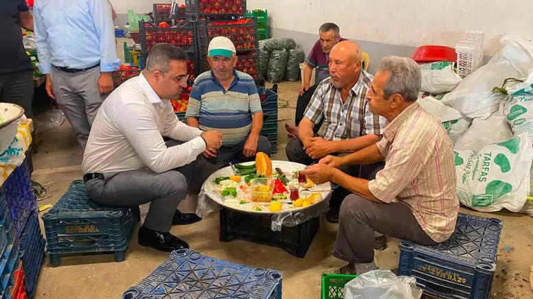 Sarıgöl pazarında denetim mesaisi: Kaymakam Dalak esnafın nabzını tuttu