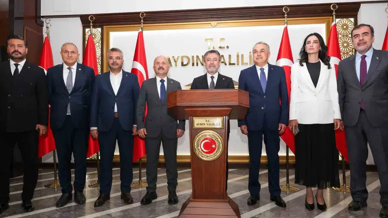 Bakan Yumaklı Aydın’da Hasat Sonrası Valilik Makamında