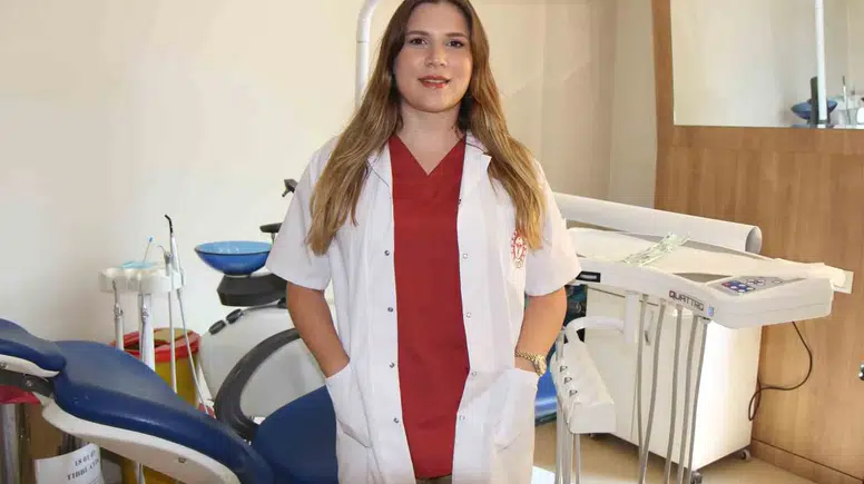 Dişlerinizdeki sinyalleri görmezden gelmeyin: Doğal gülüşünüzü korumanın yolu
