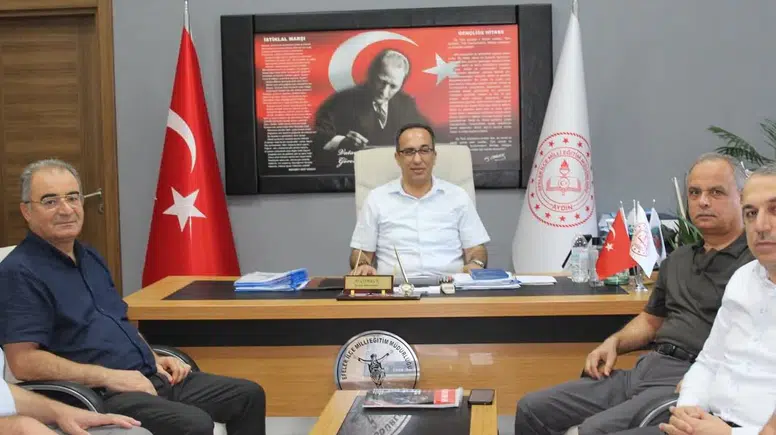 Efeler'de eğitimde yeni dönem hazırlıkları hız kazandı