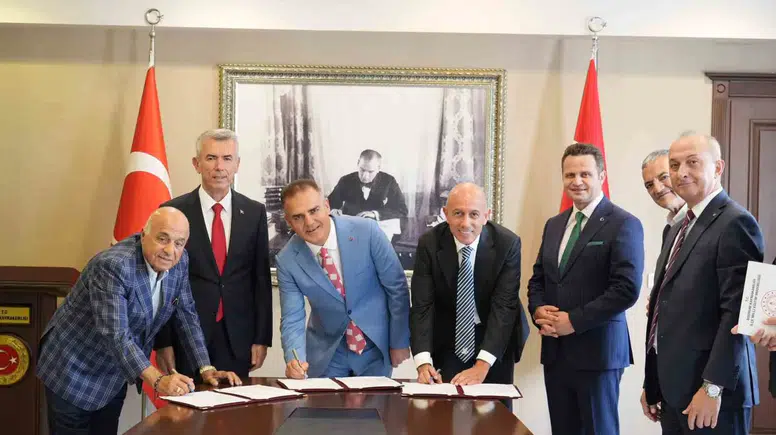 Bodrum'un miniklerine İzzet Garih eliyle yeni yuva: Turgutreis'te imzalar atıldı