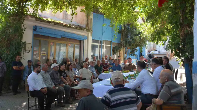 Salihli’de Mahalle Buluşmaları: Kaymakam Güldoğan Sahada Çözüm Odaklı Temaslarda Bulundu