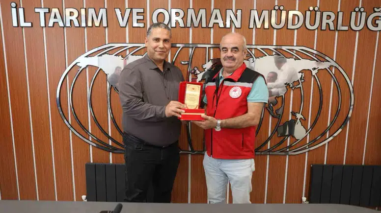 Manisa’da Veda Töreni: İki Yönetici Yeni Görev İçin Yola Çıktı
