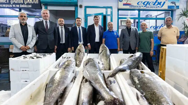 Tugay, Yeni Sezonun İlk Açık Artırmasında Balıkçıların Yanında