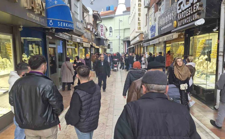 Altına rağbet devam ediyor