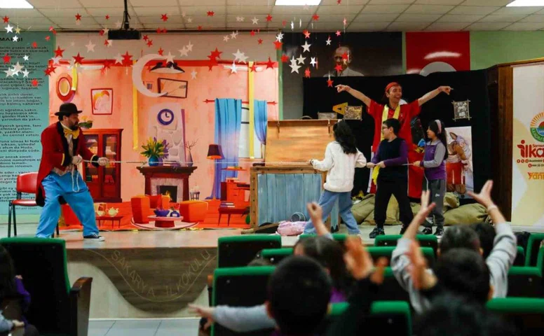 İlkadım Tiyatro Haftası başladı